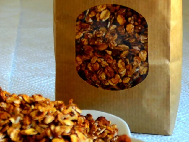 Čokoladna granola iz Osijeka.